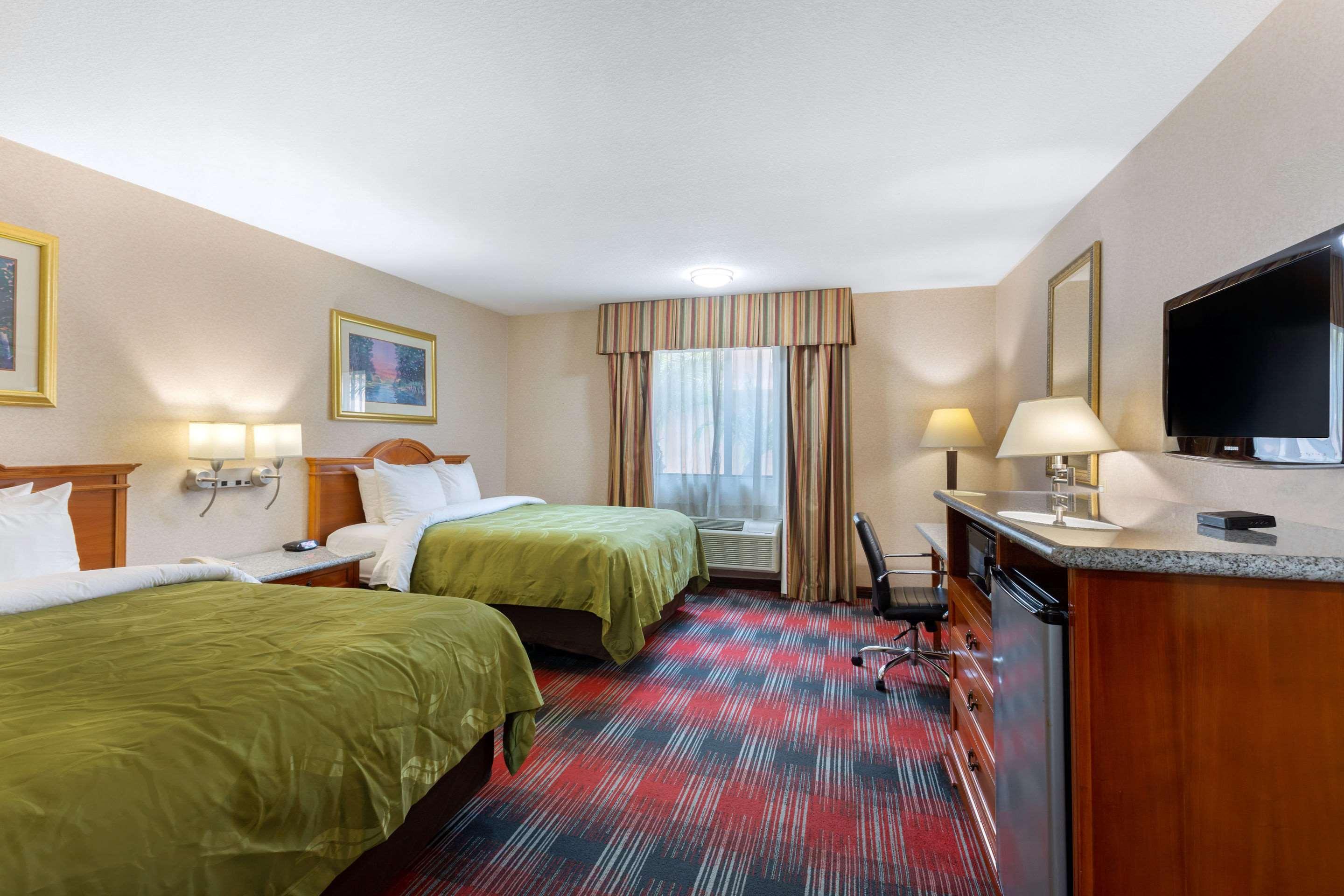Quality Inn & Suites Oceanside Near Camp Pendleton Ngoại thất bức ảnh